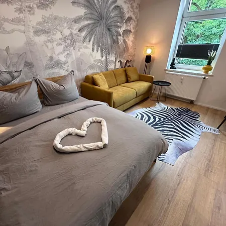 - Dschungel - Modern, Ruhig Und Familienfreundlich, Gratis W-lan *